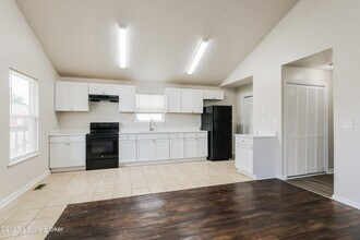 2927 Rowan St in Louisville, KY - Building Photo - Building Photo