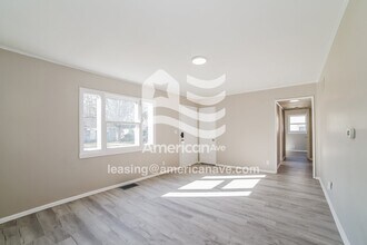823 W Bartlett Ct in Peoria, IL - Building Photo - Building Photo