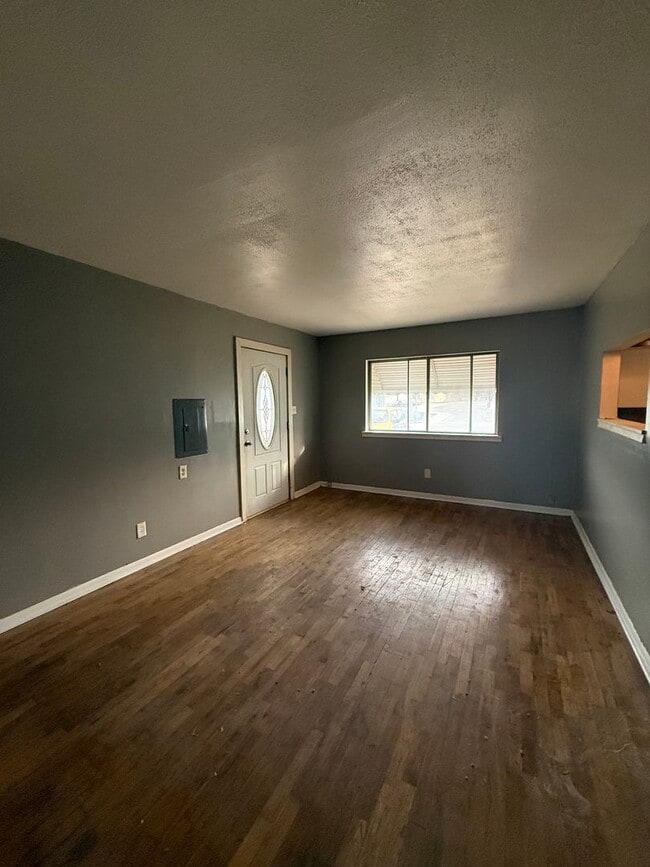 2119 W Nichols St in Springfield, MO - Building Photo - Building Photo