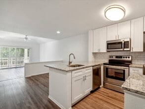 Village at Windermere Apartments in West Chester, PA - Foto de edificio - Building Photo