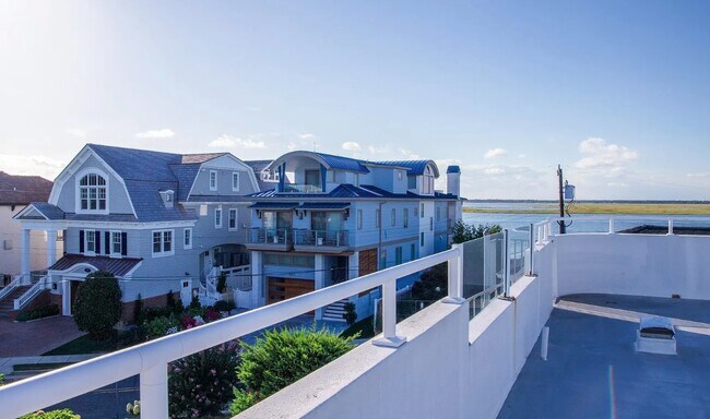 212 N 33rd Ave in Longport, NJ - Building Photo - Building Photo