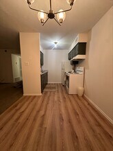 4214 Billtown Rd, Unit Billtown Apartment in Louisville, KY - Building Photo - Building Photo