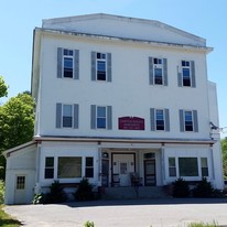 1333 NH Route 175 Apartments