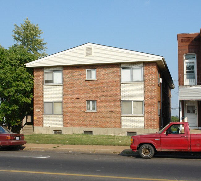 3606-3608 Morganford Rd in St. Louis, MO - Foto de edificio - Building Photo