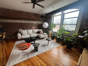 612 Columbia Rd, Unit 3 in Boston, MA - Building Photo - Building Photo