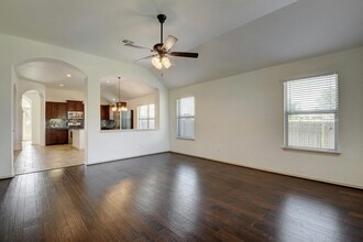 986 Clear Springs Hollow, Unit 10A in Buda, TX - Building Photo - Building Photo