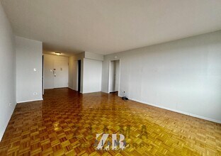 160 Parkside Ave in Brooklyn, NY - Building Photo - Building Photo