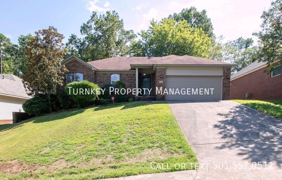 12005 Cherry Laurel Dr in Little Rock, AR - Building Photo