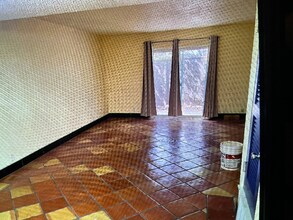 115 W Koenig Ln in Austin, TX - Foto de edificio - Building Photo