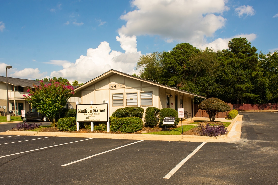 Madison Station Apartment Homes Photo