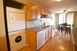 9808-9808-103 103 St NW in Edmonton, AB - Building Photo - Building Photo