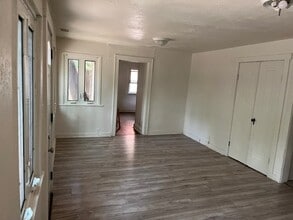 1446 Higgins Rd in Park Ridge, IL - Building Photo - Building Photo
