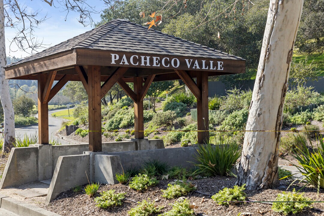 198 Oriole Cir, Unit 198 in Novato, CA - Building Photo