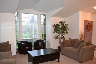 32621 20th Ave SW in Federal Way, WA - Building Photo - Building Photo