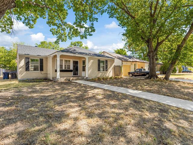 2712 Mission St in Fort Worth, TX - Building Photo