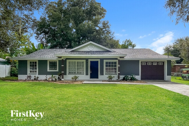 property at 11616 Linda Ln