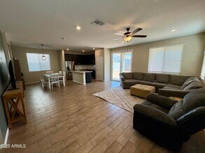 17441 W Paraiso Ln in Surprise, AZ - Building Photo - Building Photo