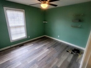 4852 Stantonsburg Rd in Greenville, NC - Foto de edificio - Building Photo