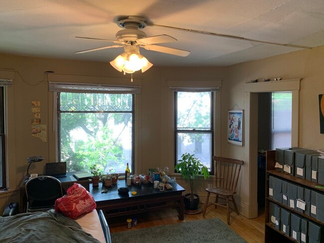 114 S Blair St in Madison, WI - Foto de edificio - Building Photo