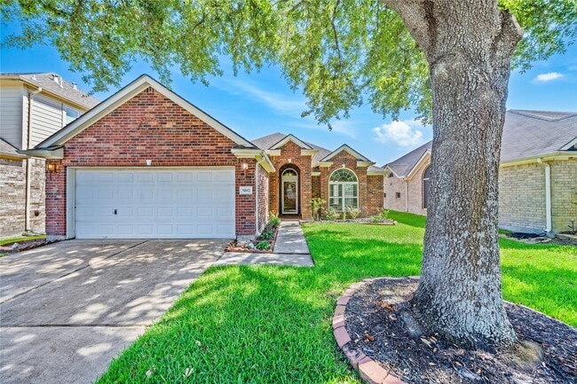 property at 11843 Leaf Oak Dr