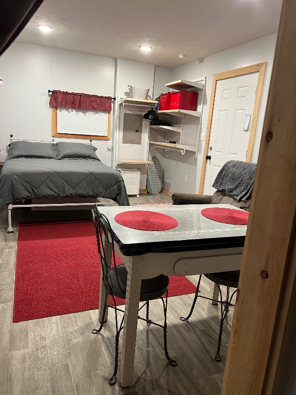 1987 Weyers Cave Rd in Grottoes, VA - Building Photo - Building Photo