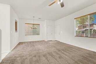 248 Vertigo Tulip Ct in Las Vegas, NV - Building Photo - Building Photo