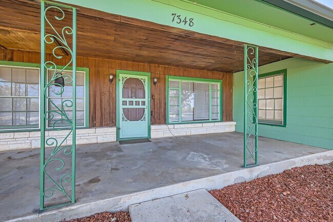 7348 US-183 in Lockhart, TX - Building Photo - Building Photo