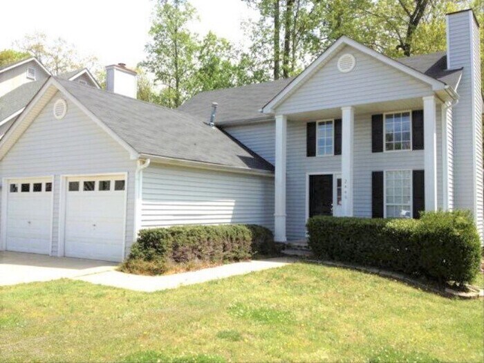 2446 Kentwell Ln in Decatur, GA - Foto de edificio