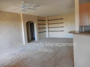 3555 Meridale Dr in Las Vegas, NV - Building Photo - Building Photo