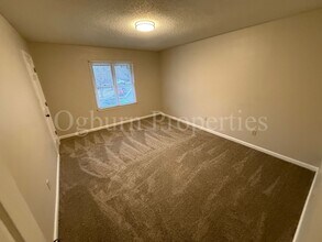 1018 Cedar Pl Ct in Winston-Salem, NC - Building Photo - Building Photo