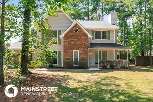 10972 Clearwater Dr in Hampton, GA - Building Photo