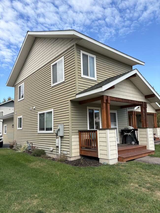 463 Aspen Ct in Whitefish, MT - Building Photo - Building Photo