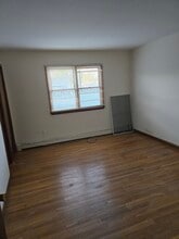 1456 Nepperhan Ave, Unit 2nd in Yonkers, NY - Building Photo - Building Photo