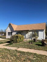 2817 Hickory St in Abilene, TX - Building Photo