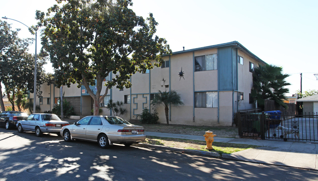 4136 Abner St in Los Angeles, CA - Building Photo