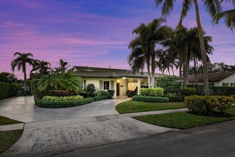 1080 SW 17th St in Boca Raton, FL - Building Photo - Building Photo