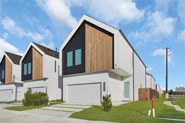 4016 St Peter Ln in Houston, TX - Building Photo - Building Photo