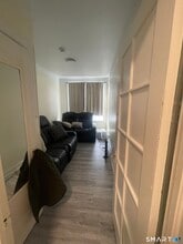 355 Greenwich Ave in Greenwich, CT - Building Photo - Building Photo