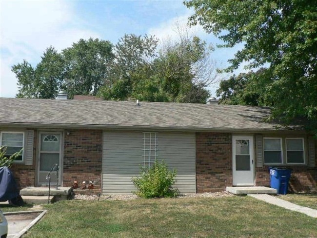 1905 14th St in Bedford, IN - Foto de edificio - Building Photo