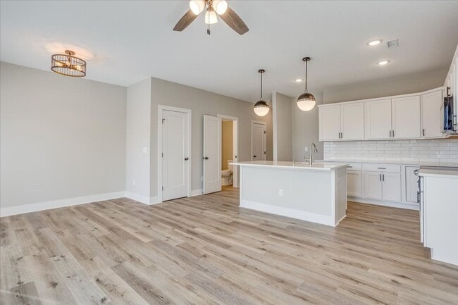 218 N Tracy St in Wichita, KS - Building Photo - Building Photo