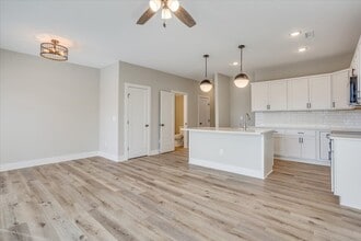 218 N Tracy St in Wichita, KS - Building Photo - Building Photo