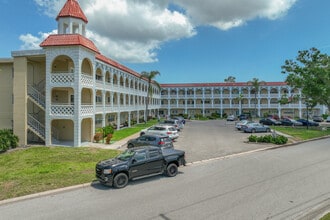 On Top of the World in Clearwater, FL - Building Photo - Building Photo