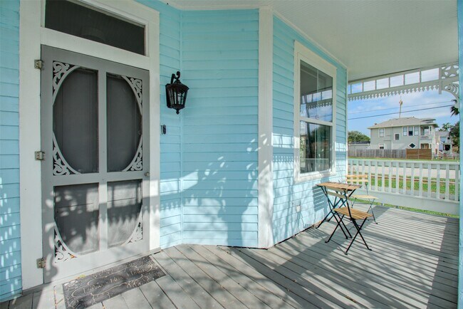 property at 3304 Avenue Q