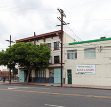 Las Americas Hotel in Los Angeles, CA - Building Photo - Building Photo