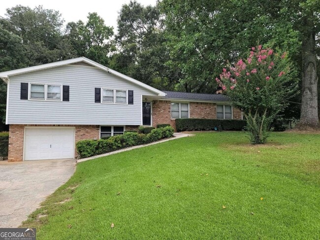 property at 1476 Dupree Rd