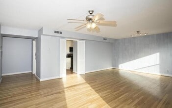 1101 St Paul St, Unit 612 in Baltimore, MD - Foto de edificio - Building Photo