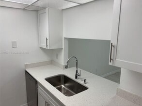 10881 SW 6th St in Miami, FL - Building Photo - Building Photo