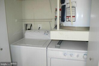 9901 Boysenberry Way in Gaithersburg, MD - Building Photo - Building Photo