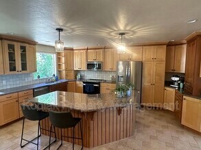 932 Northridge Dr in Bountiful, UT - Building Photo - Building Photo