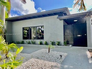 1244 Hollywood Blvd in Hollywood, FL - Building Photo - Building Photo